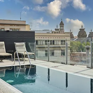 Catalonia Born Otel